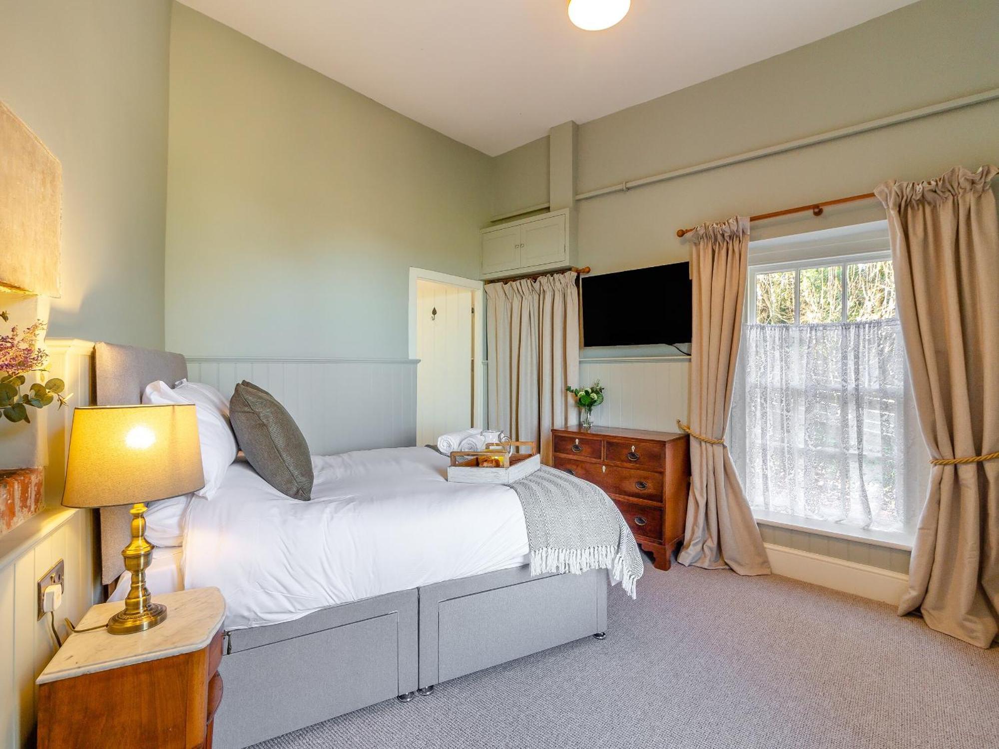 The Lodge Wonastow المظهر الخارجي الصورة